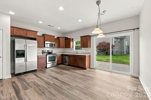 13707 Porter Creek Road, Charlotte, NC 28262