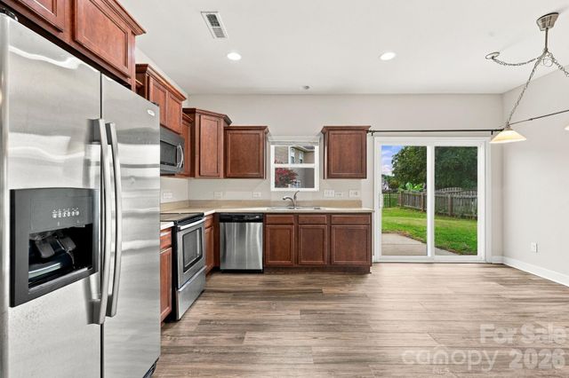 13707 Porter Creek Road, Charlotte, NC 28262