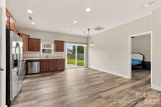 13707 Porter Creek Road, Charlotte, NC 28262