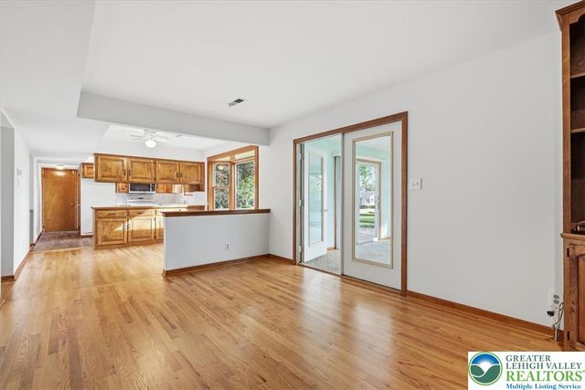 714 Lexington Road, Lower Nazareth Twp, PA 18064