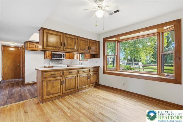 714 Lexington Road, Lower Nazareth Twp, PA 18064