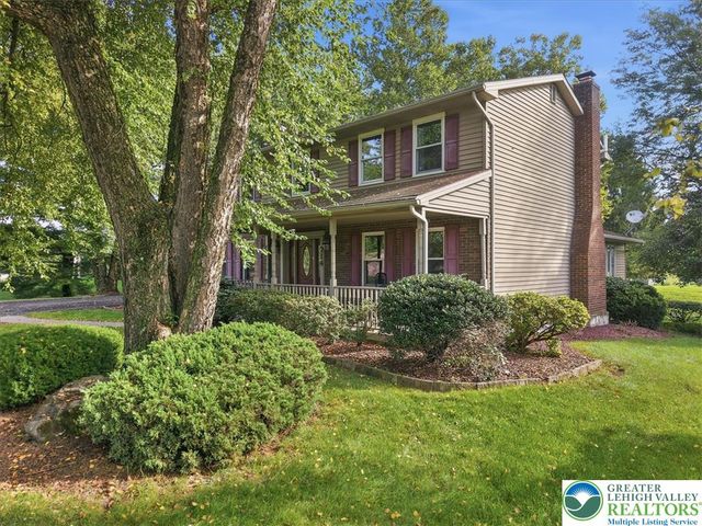 714 Lexington Road, Lower Nazareth Twp, PA 18064