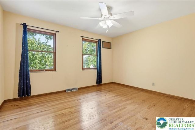 714 Lexington Road, Lower Nazareth Twp, PA 18064
