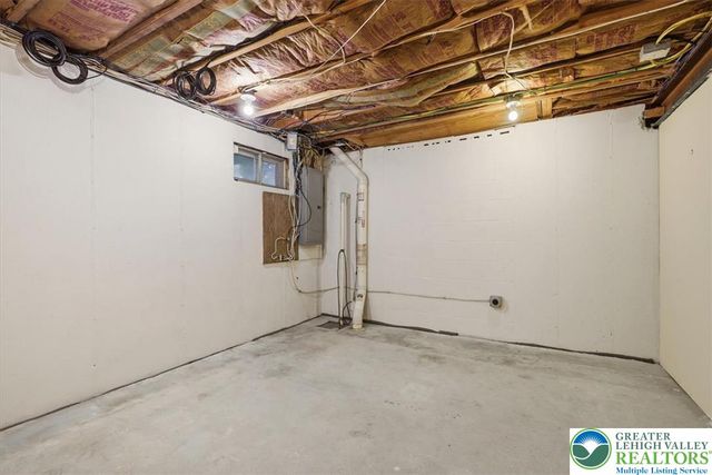 714 Lexington Road, Lower Nazareth Twp, PA 18064