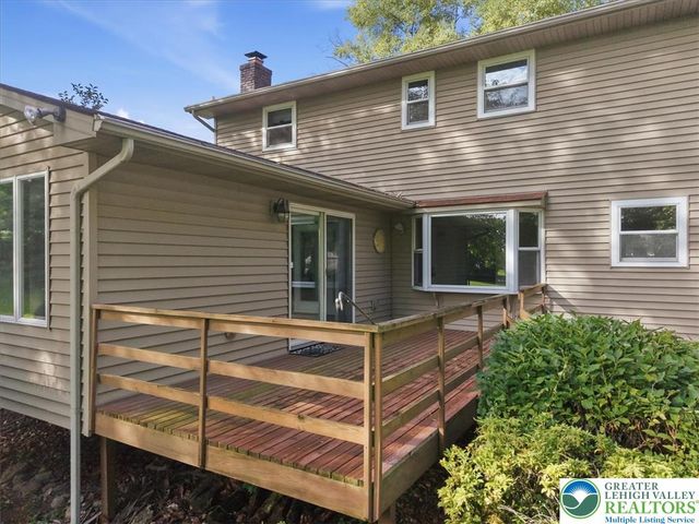 714 Lexington Road, Lower Nazareth Twp, PA 18064