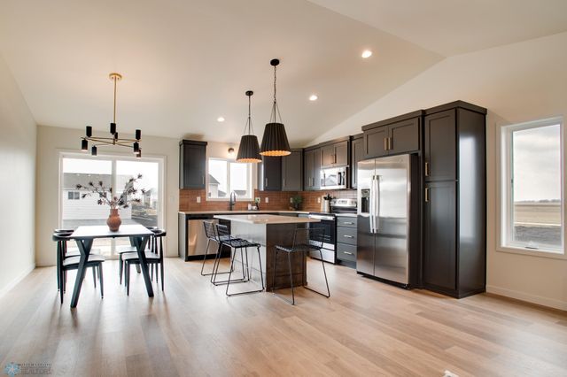 6153 Martin Lane W, West Fargo, ND 58078