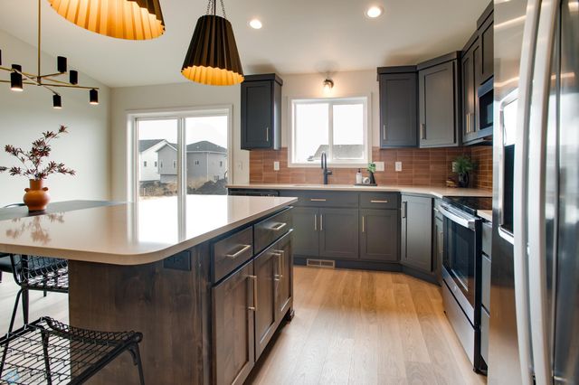 6153 Martin Lane W, West Fargo, ND 58078