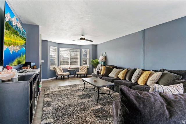 2544 W 1675 N, Clinton, UT 84015