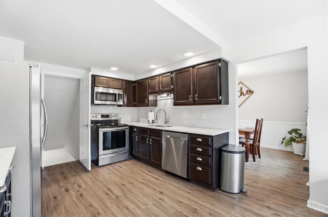 921 Briarwood Court, Mason, OH 45040