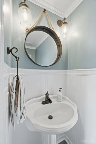 921 Briarwood Court, Mason, OH 45040