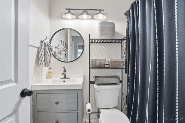921 Briarwood Court, Mason, OH 45040