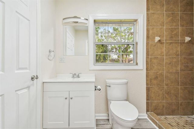 831 SEARCY AVENUE, Sarasota, FL 34237