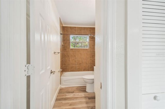 831 SEARCY AVENUE, Sarasota, FL 34237