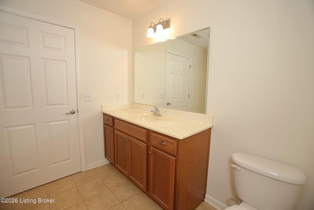 3711 Tuscany Valley Dr, Louisville, KY 40219