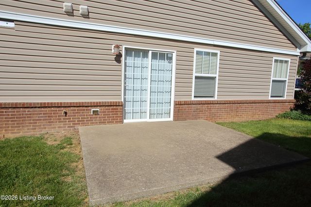 3711 Tuscany Valley Dr, Louisville, KY 40219