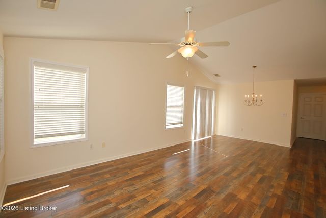 3711 Tuscany Valley Dr, Louisville, KY 40219