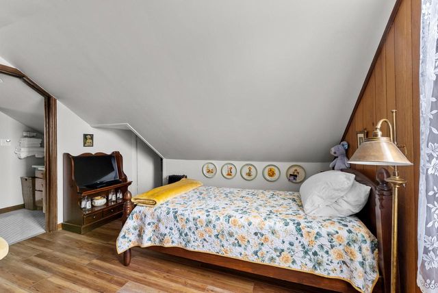 2383 S 18th STREET, Manitowoc, WI 54220