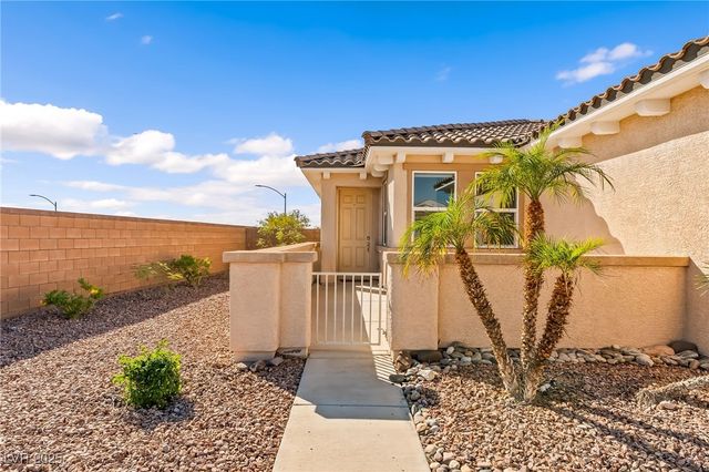 2341 Thornwood Castle Drive, Laughlin, NV 89029