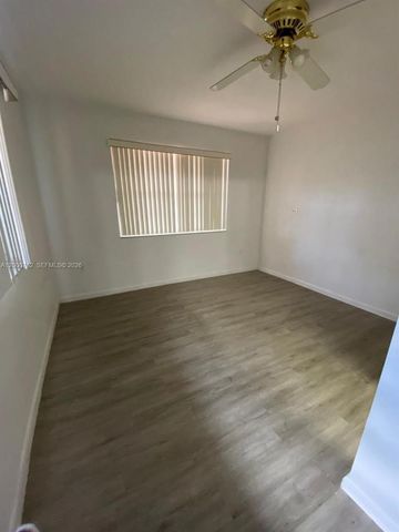 7175 SW 23rd St 3, Miami, FL 33155