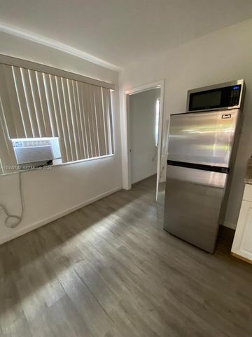 7175 SW 23rd St 3, Miami, FL 33155