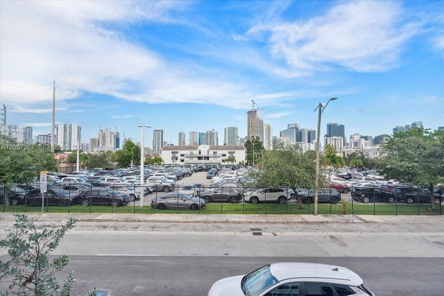 420 SW 7th Ave 204, Miami, FL 33130