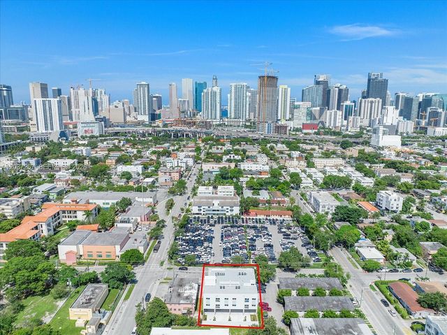 420 SW 7th Ave 204, Miami, FL 33130