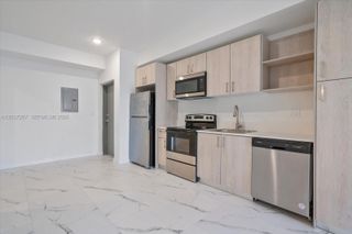 420 SW 7th Ave 204, Miami, FL 33130