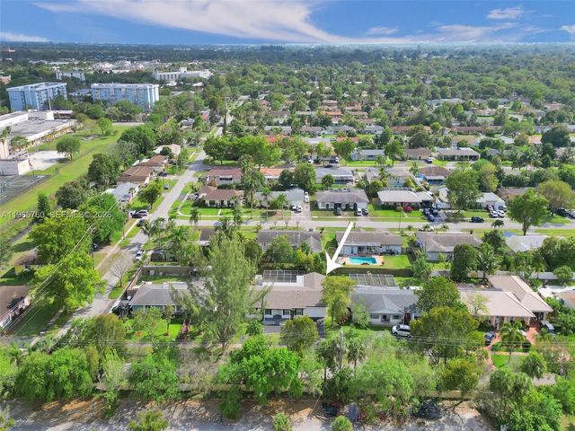 4330 NW 8th St, Plantation, FL 33317