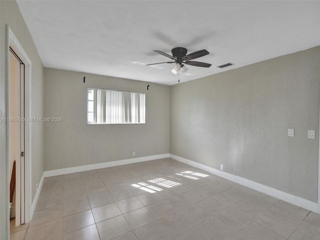 4330 NW 8th St, Plantation, FL 33317