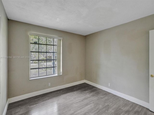 4330 NW 8th St, Plantation, FL 33317