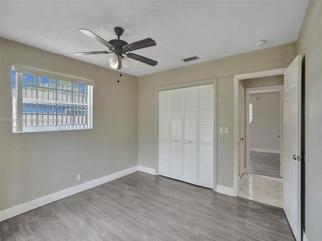 4330 NW 8th St, Plantation, FL 33317