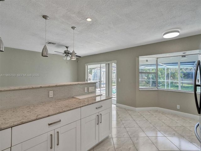 4330 NW 8th St, Plantation, FL 33317