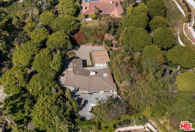 1150 Laurel Way, Beverly Hills, CA 90210