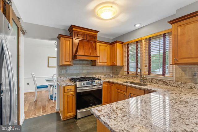 9 RED GRANITE CT, Gaithersburg, MD 20877