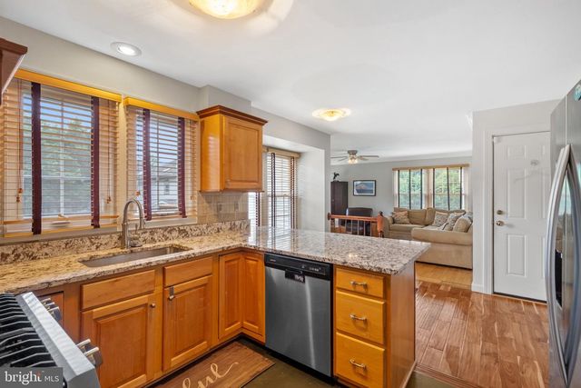 9 RED GRANITE CT, Gaithersburg, MD 20877