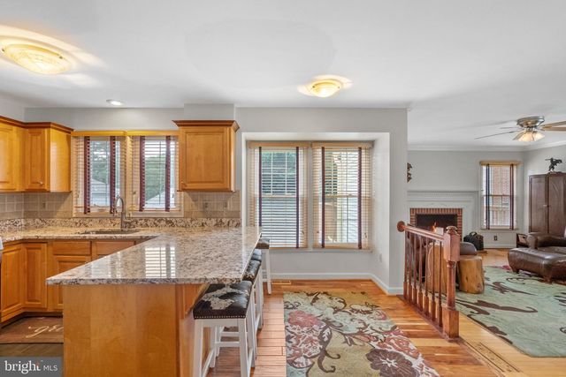 9 RED GRANITE CT, Gaithersburg, MD 20877