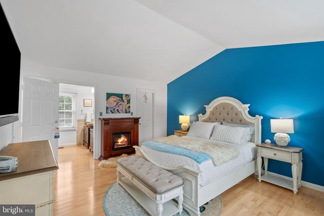 9 RED GRANITE CT, Gaithersburg, MD 20877