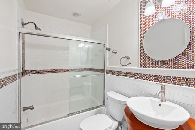9 RED GRANITE CT, Gaithersburg, MD 20877
