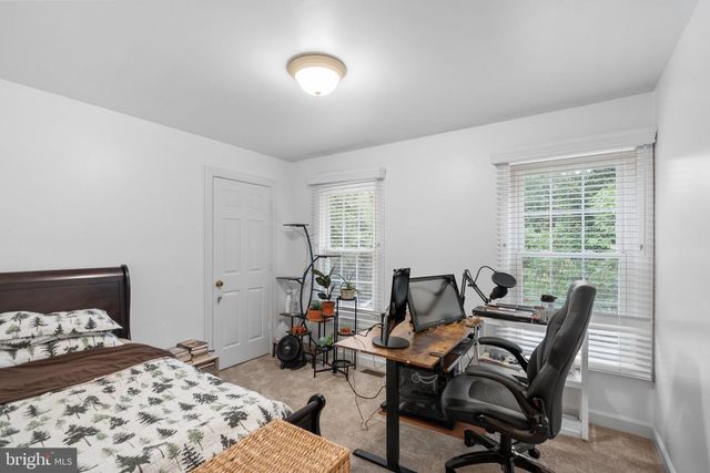 9 RED GRANITE CT, Gaithersburg, MD 20877