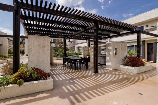 4321 Matilija Avenue 1, Sherman Oaks, CA 91423