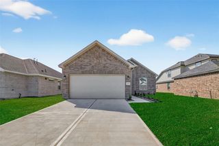 2135 Sanders Brook Drive, Baytown, TX 77521