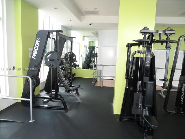 133 NE 2 AV 308, Miami, FL 33132