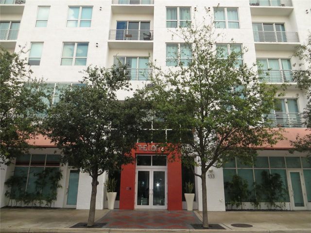 133 NE 2 AV 308, Miami, FL 33132