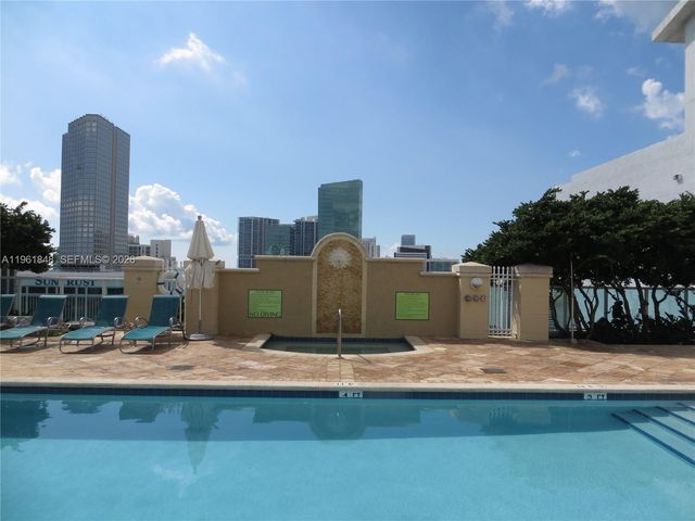 133 NE 2 AV 308, Miami, FL 33132