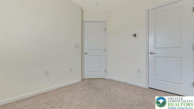 10 White Rose Lane, Palmer Twp, PA 18045