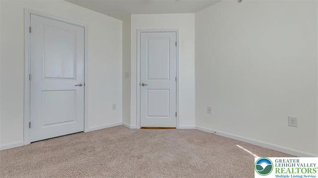 10 White Rose Lane, Palmer Twp, PA 18045