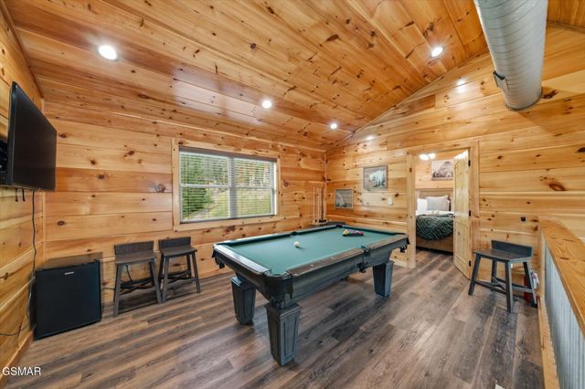 2933 Fiddlers Creek Way, Pigeon Forge, TN 37863