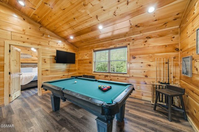 2933 Fiddlers Creek Way, Pigeon Forge, TN 37863