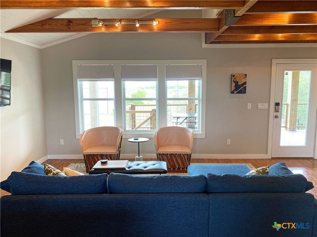 700 Swan Point Marina Road, Seadrift, TX 77983