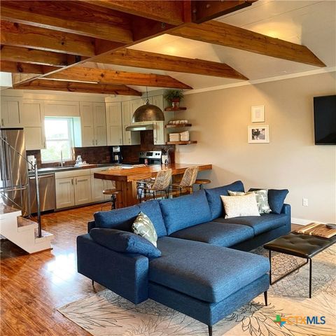 700 Swan Point Marina Road, Seadrift, TX 77983